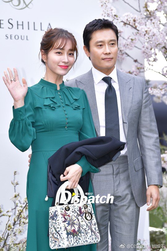 韩国美女明星李贞贤婚礼图片 5