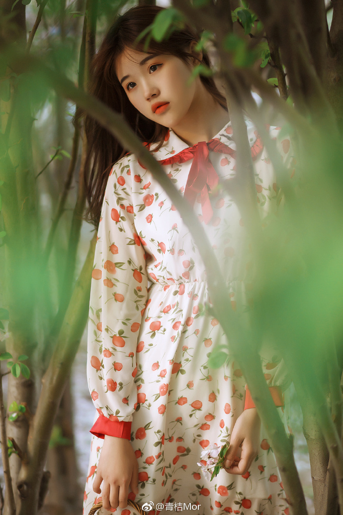 户外高清美女图片 2