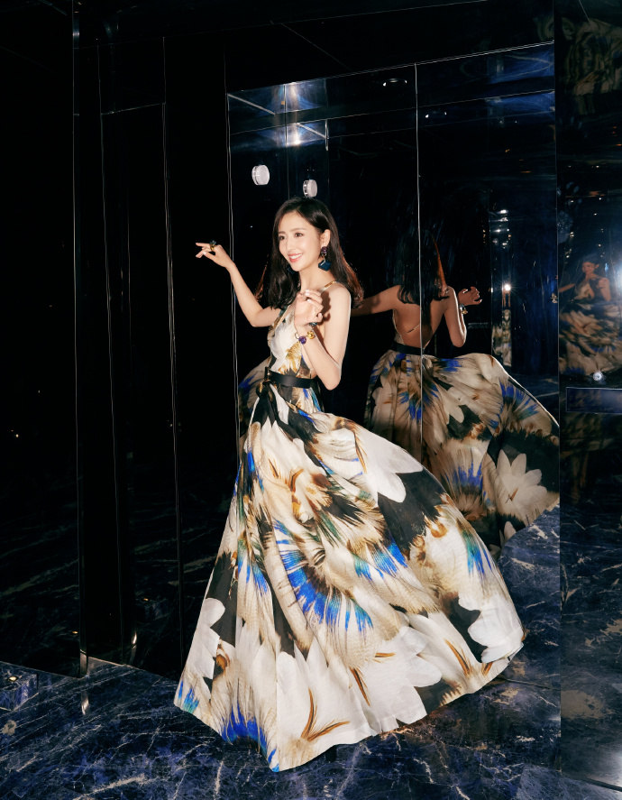 新疆美女图片 辣妈佟丽娅图片 3