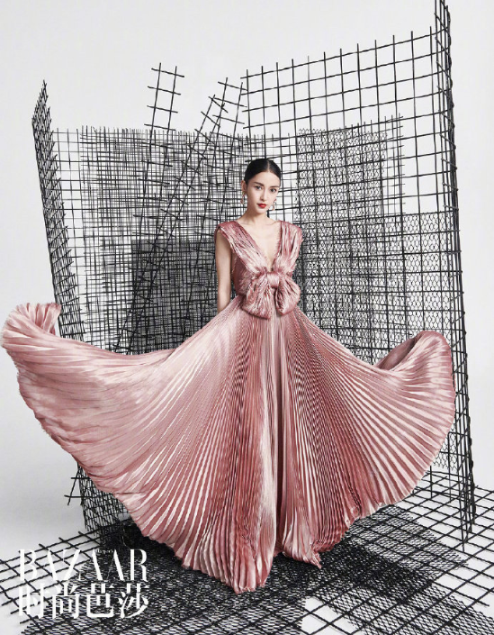 香港美女图片 女明星angelababy《时尚芭莎》封面图 3