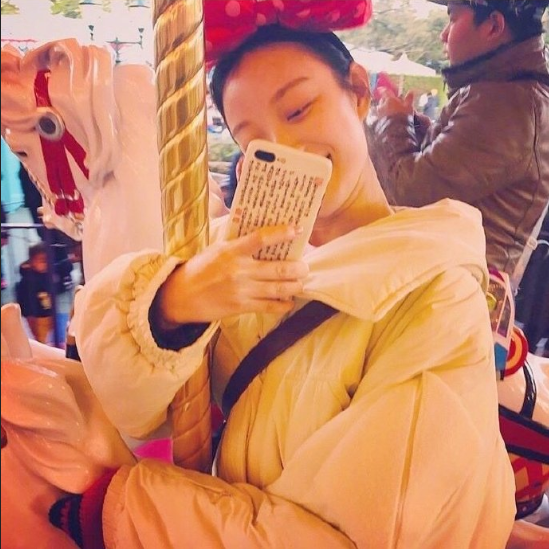 南京美女明星倪妮迪士尼游玩图片 9