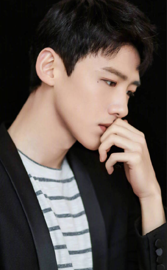 校草男明星白敬亭图片 7