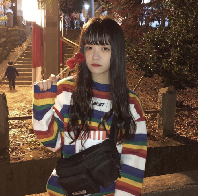 可爱的齐刘海女孩图片 4