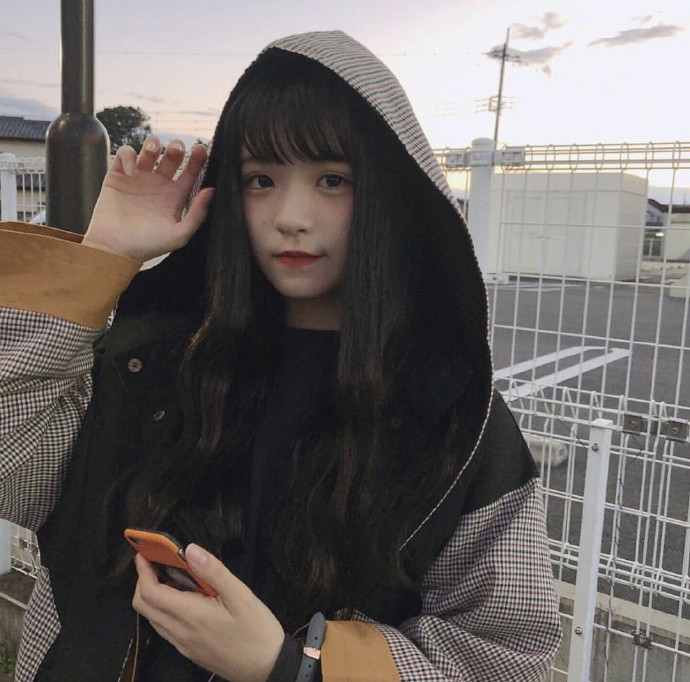 可爱的齐刘海女孩图片 8