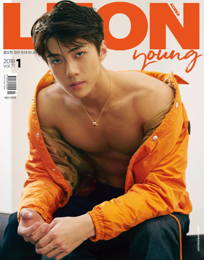 韩国男歌手吴世勋&times;LEON KOREA 2018肌肉图片