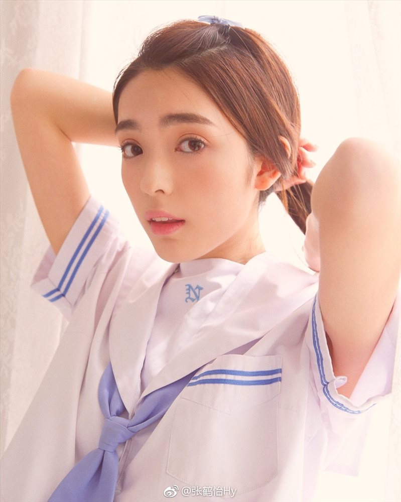 中央美院清纯美女校花张鹤怡私房照图片 12