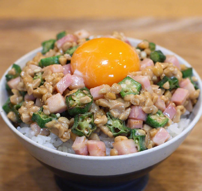 日本小哥哥制作的各种盖饭炒饭图片 9