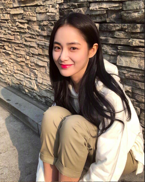 运动系清纯美女图片 3