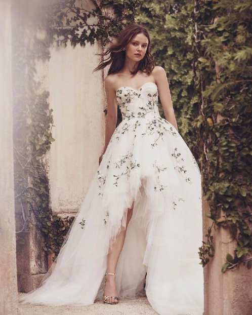 Monique Lhuillier2020秋冬婚纱图片