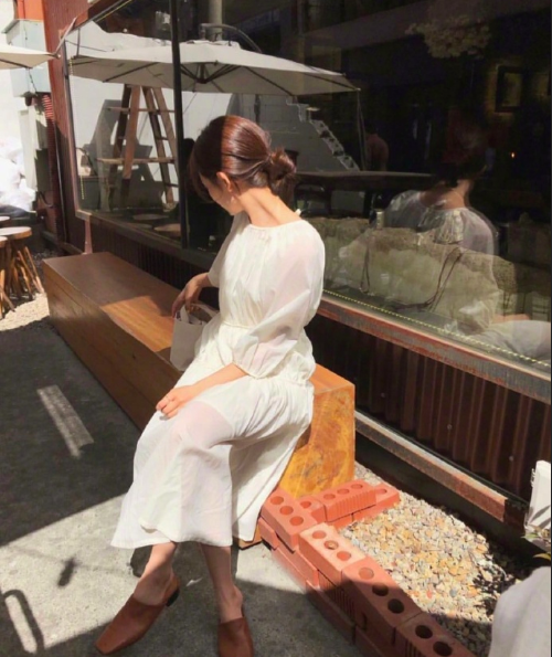 日常韩风随性春季服装搭配图片 3