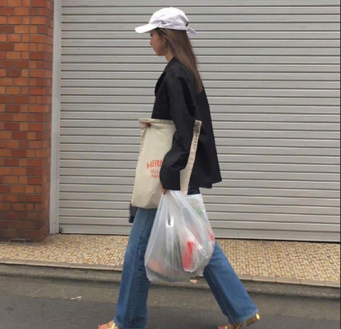 日常韩风随性春季服装搭配图片 4