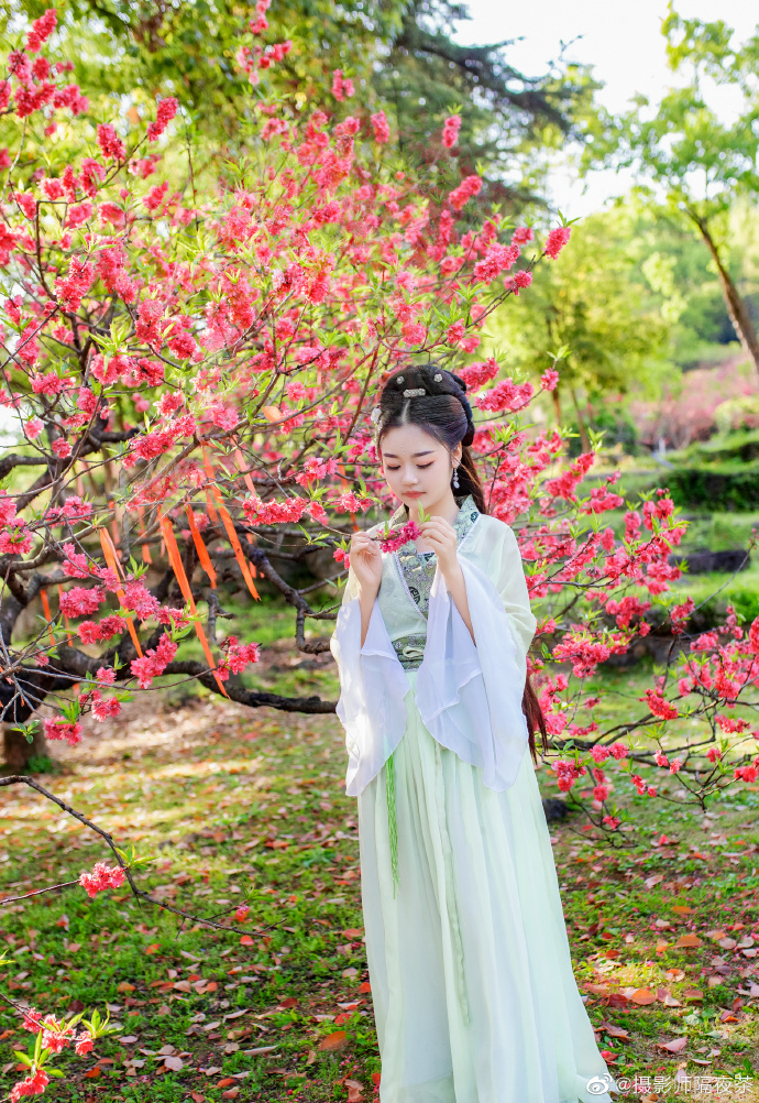 好看的古装美女图片壁纸 3