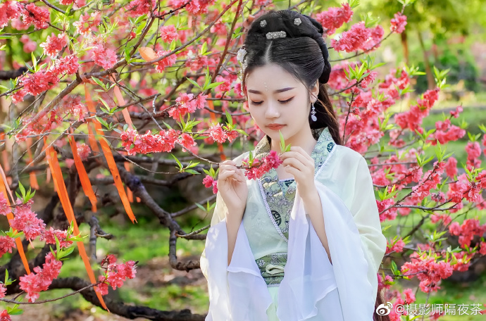 好看的古装美女图片壁纸 4