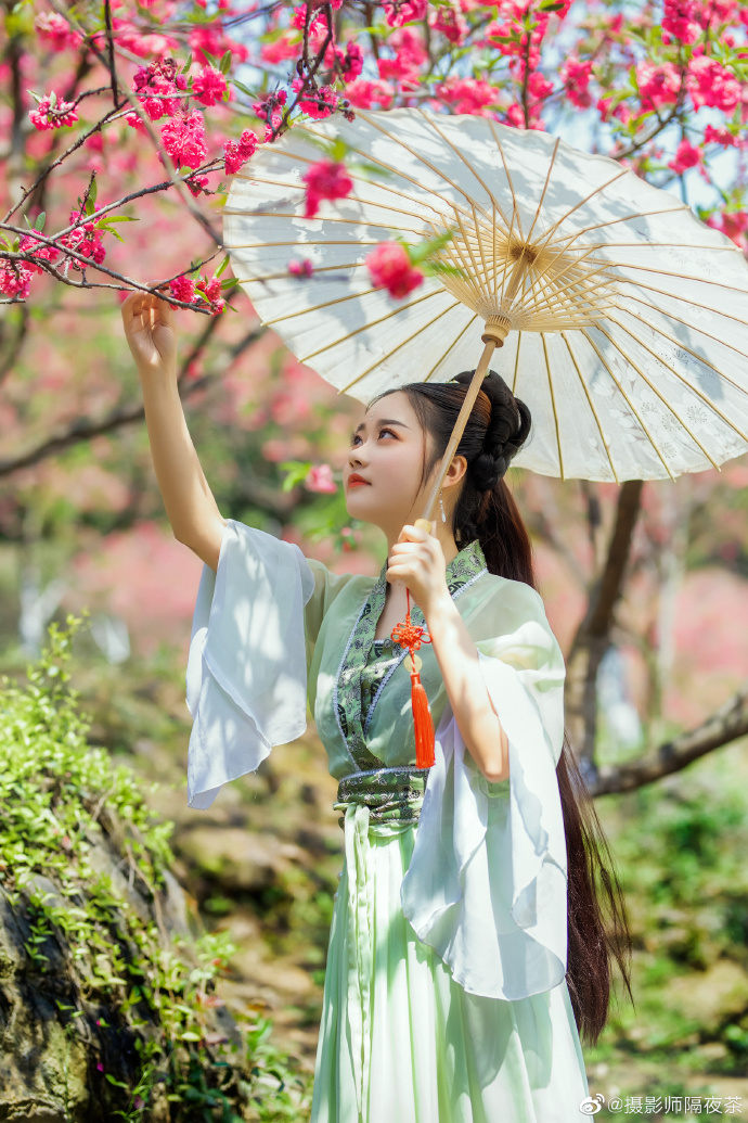 好看的古装美女图片壁纸 9