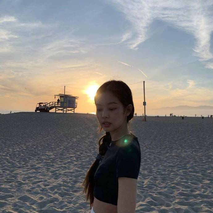 韩国美女图片 女团BLACKPINK金智妮Jennie图片 7