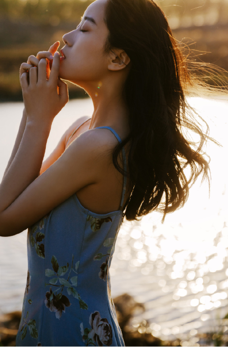 唯美意境清纯美女写真图片 6