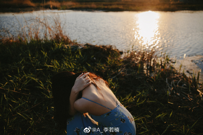 唯美意境清纯美女写真图片 10