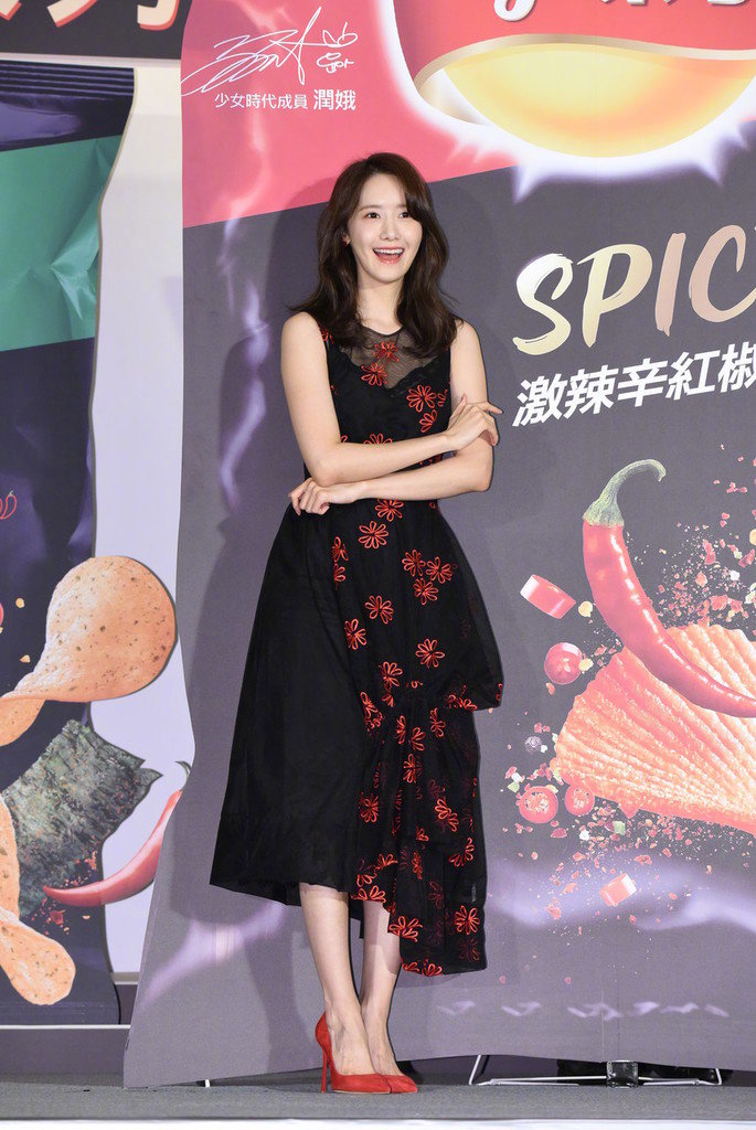 韩国美女组合少女时代成员林允儿图片 6