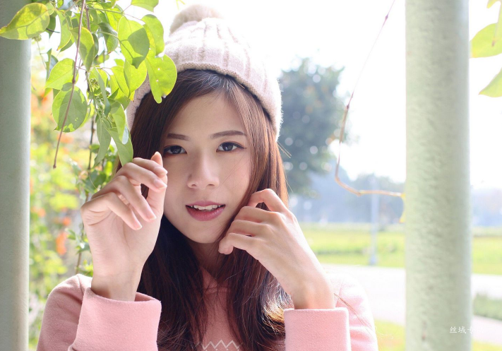 台湾美女方唯户外清纯写真图片 10
