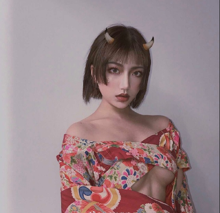 天蝎座美女图片 墨尔本大学芭比熊图片 5