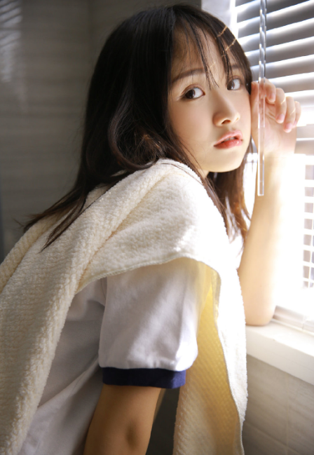 大眼睛女孩萌萌哒清纯美女图片 4