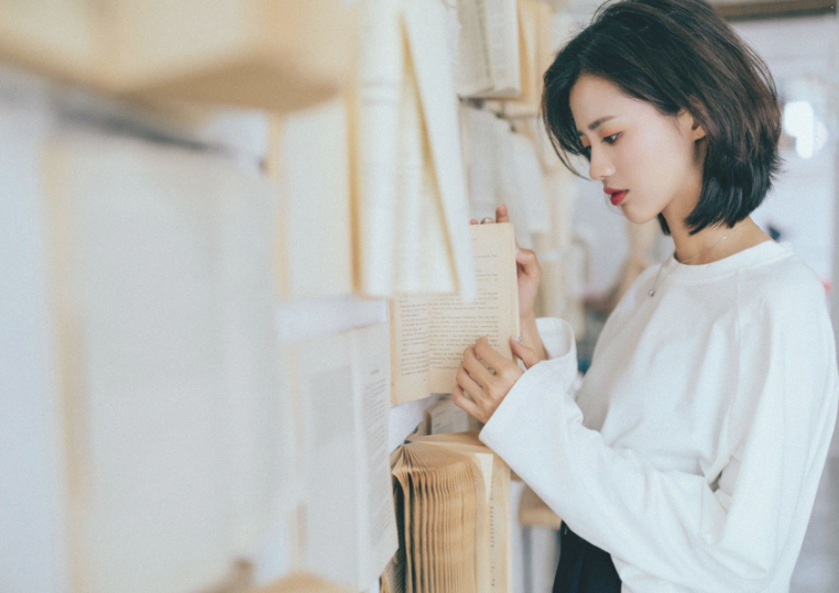 清纯文艺美女图片 5