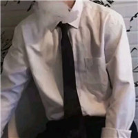 黑领带微信头像男生图片