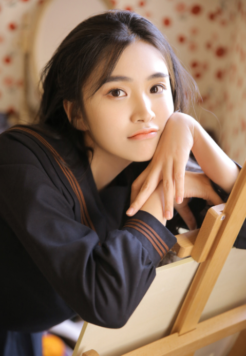 画室里学生妹艺术生美女图片 7