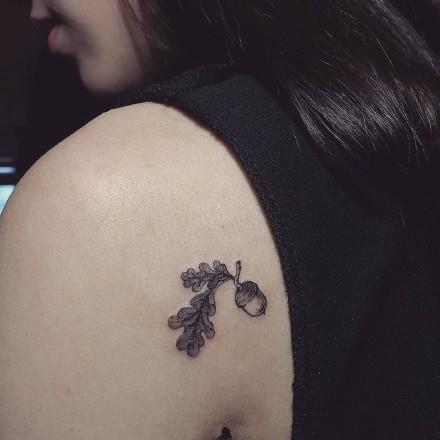 小清新女生纹身小图案