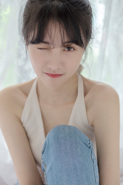 清秀的大眼美女图片清纯诱惑写真 5