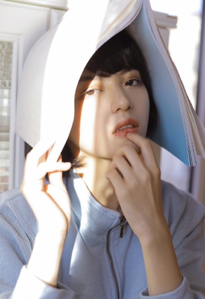 短发美女图片 精致的洋娃娃私房写真图片 7