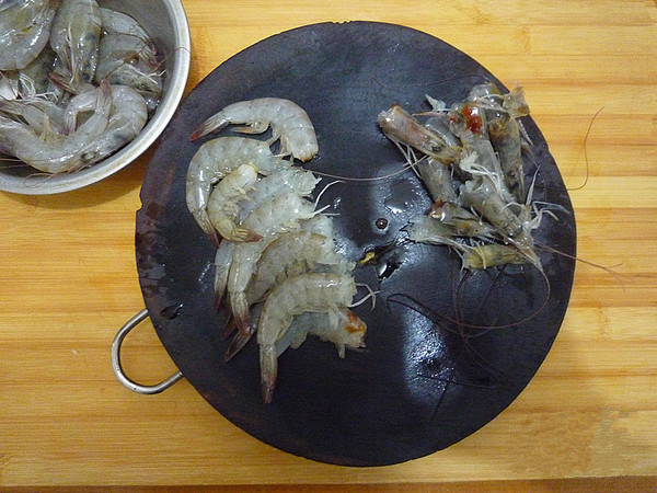椒盐土豆虾的做法 3