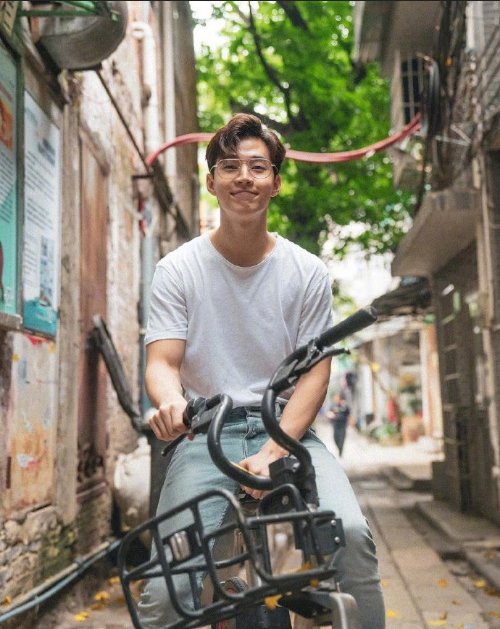 加拿大华裔男明星Henry刘宪华图片 2
