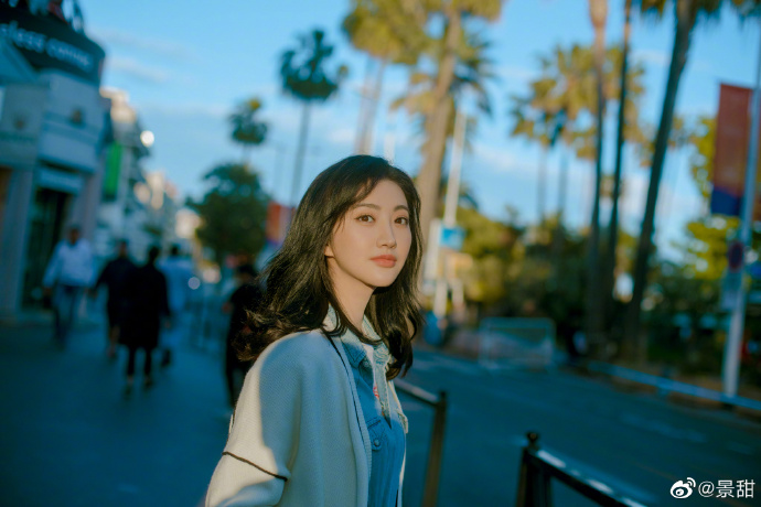陕西美女图片 大眼美女明星景甜侧颜图片 6