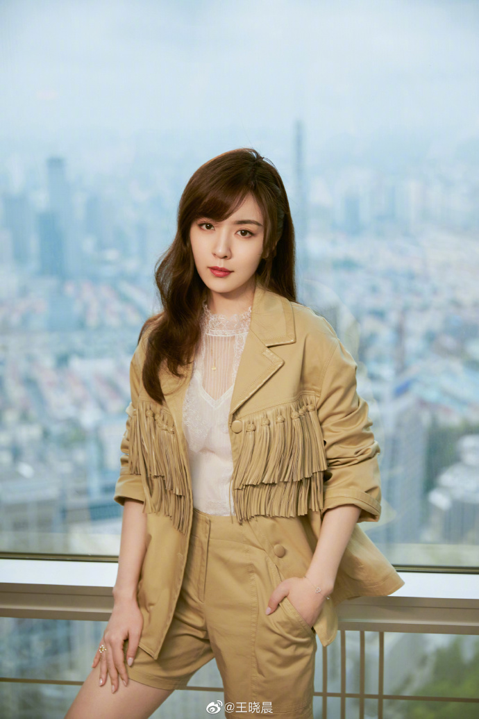 山东美女明星王晓晨知性图片 4