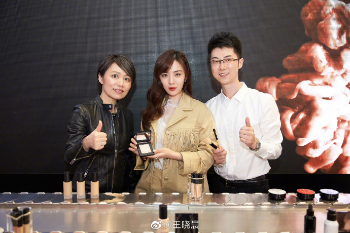 山东美女明星王晓晨知性图片 6