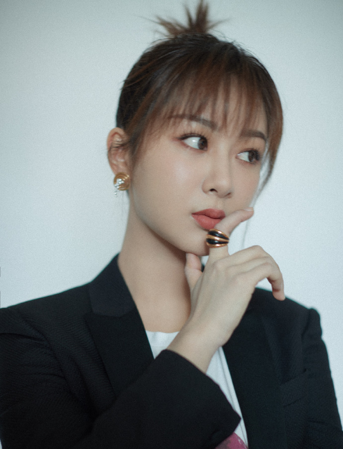 北京美女图片 小姐姐杨紫干练造型图片 5