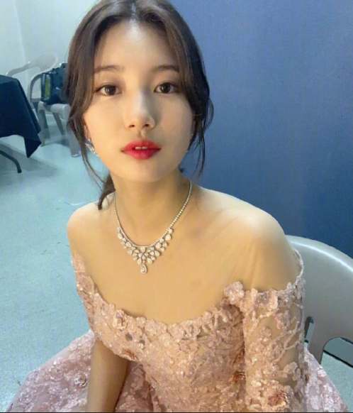 韩国美女歌手裴秀智私房图片 11