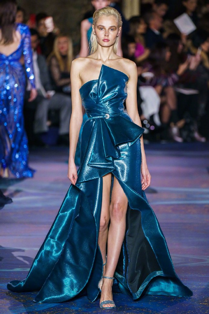 蓝色高定长裙Zuhair Murad Spring 2019 Couture 2