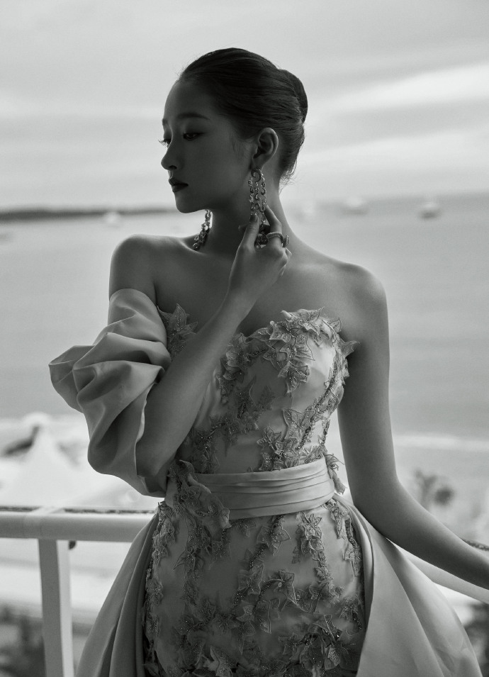 北京美女图片 大眼美女明星关晓彤戛纳行美图 7