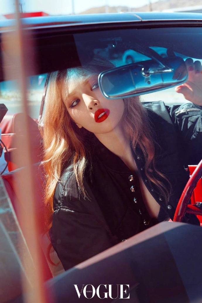韩国美女图片 小野马金泫雅《Vogue》五月号性感 7
