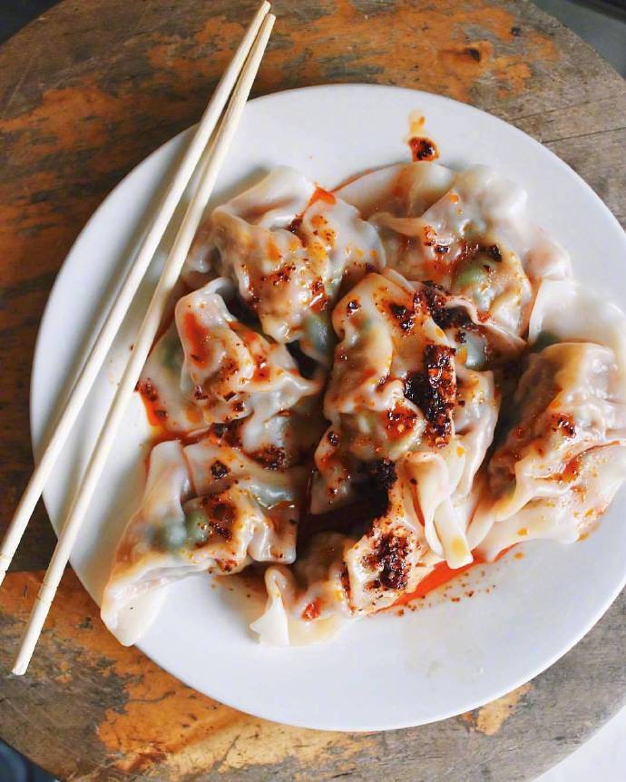 中午吃饺子如何 煎饺配辣椒蘸料最配 4