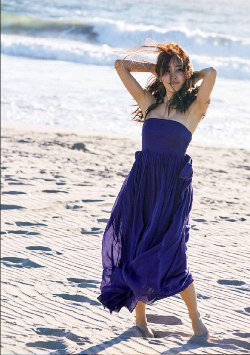 日本美女明星板野友美壁纸图片 6