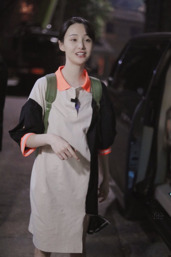 东北美女图片 纯真甜美女明星郑爽图片 4