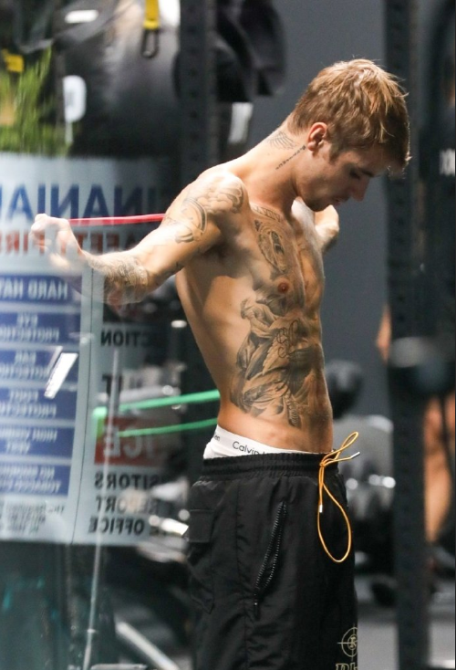欧美男明星Justin Bieber贾斯汀&middot;比伯健身图片 2
