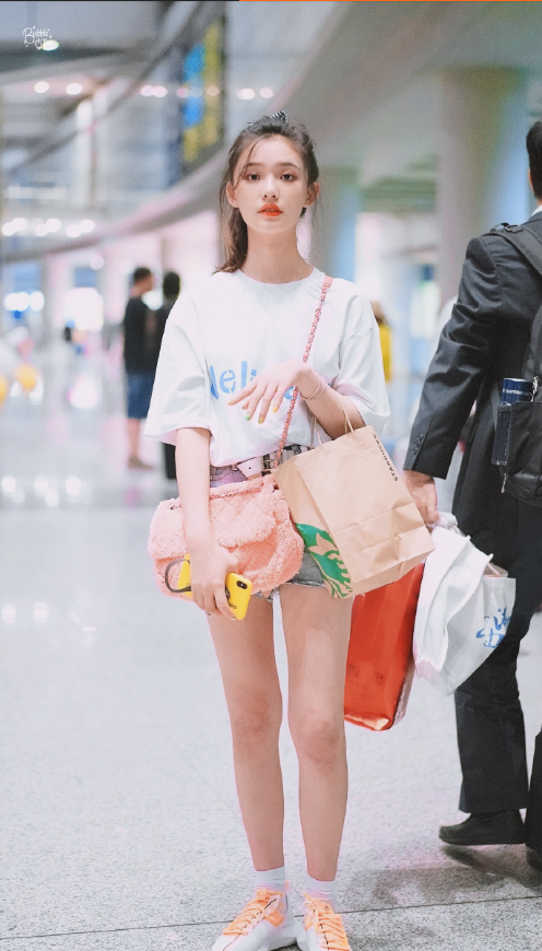 浙江美女图片 女明星林允近期机场私服合集 2