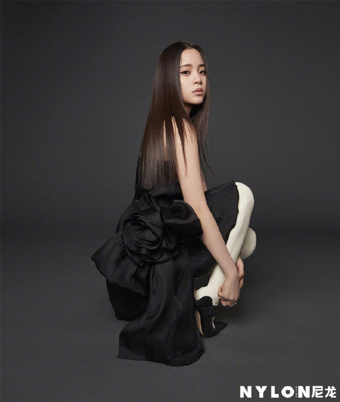 台湾美女图片 欧阳娜娜 X《NYLON尼龙》封面图片 6