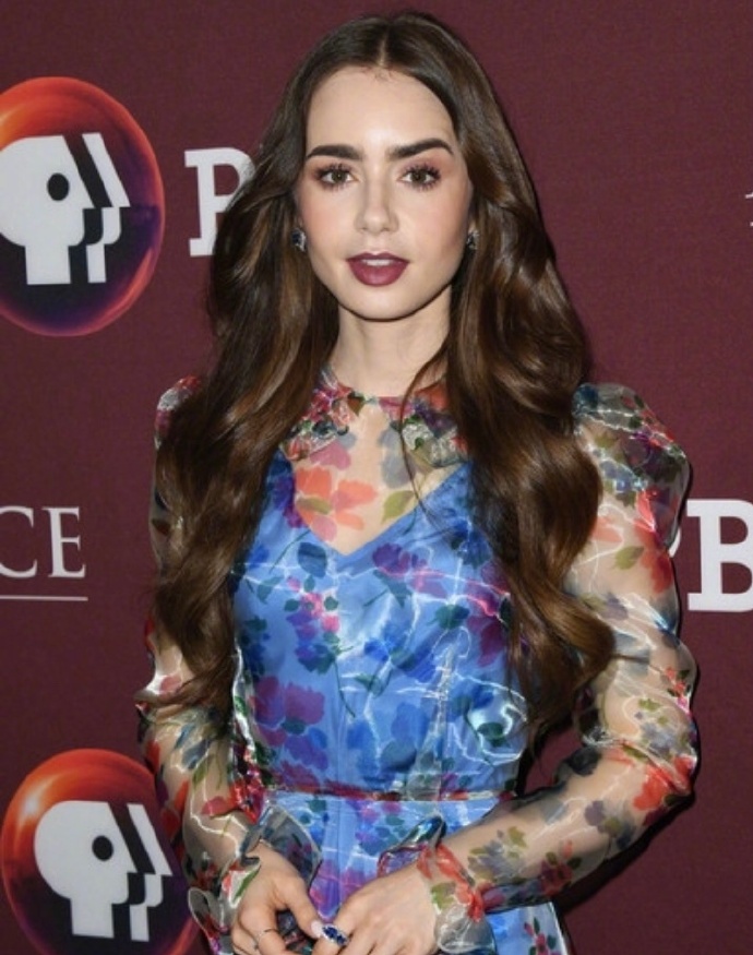 欧美美女图片 英国女明星Lily Collins图片 6