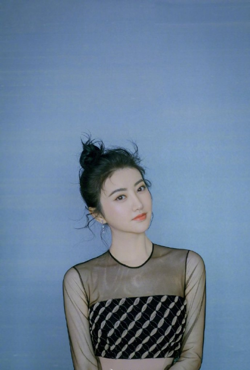 中国美女图片 女明星景甜薄纱长裙典雅精致图片 2