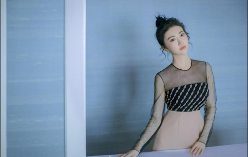 中国美女图片 女明星景甜薄纱长裙典雅精致图片 6